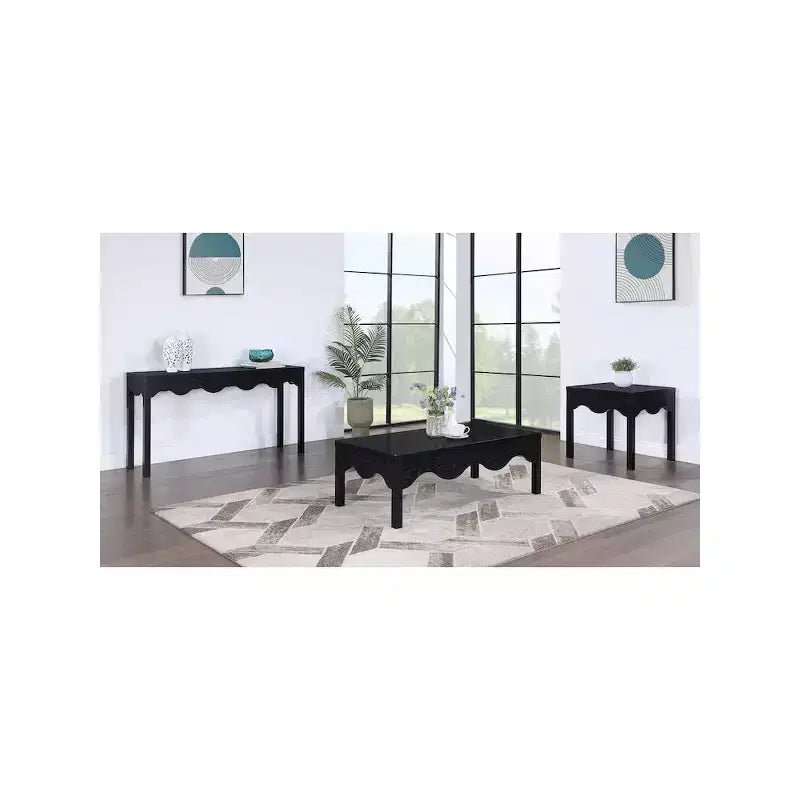 Table d'appoint festonnée en chêne noir